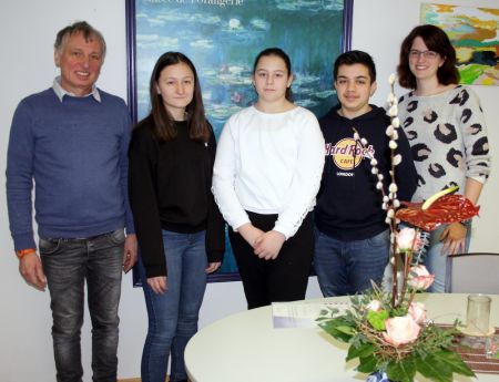 Zeugnisse und Mathematik-Wettbewerb