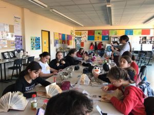 Projektwoche - Projekt „Neues aus alten Büchern“